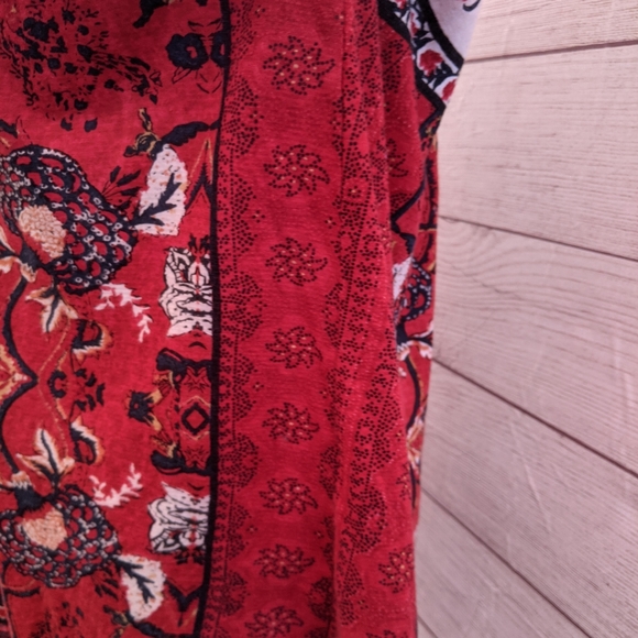 Lucky Brand top, size large in excellent condition - Picture 11 of 16